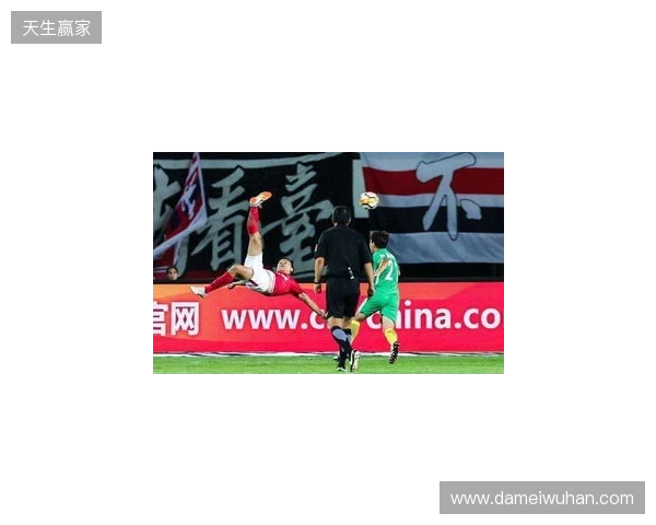 凌空落叶斩!热议杜月徵世界波:比帕瓦尔那球还漂亮!杜德里格斯