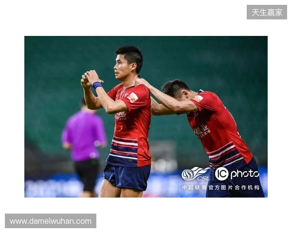 黄希扬：若不影响中超备战也有时间的话，还是想踢一踢“渝超”